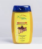 Kuu Spa Salt Scrub Bath with Turmeric, Aroma Therapy Cleanser & Whitening 450ml